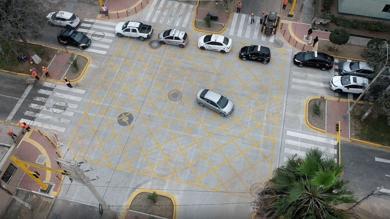 Se reabrió el crucero vial de avenida Túpac Amaru con Salvador Lara y en cinco días se hará en Teodoro Valcárcel con Túpac Amaru.