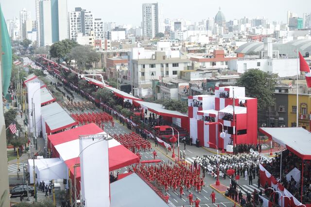 Gran Parada Militar en la Av. Brasil. Fotos: Julio Reaño /@photo.gec
