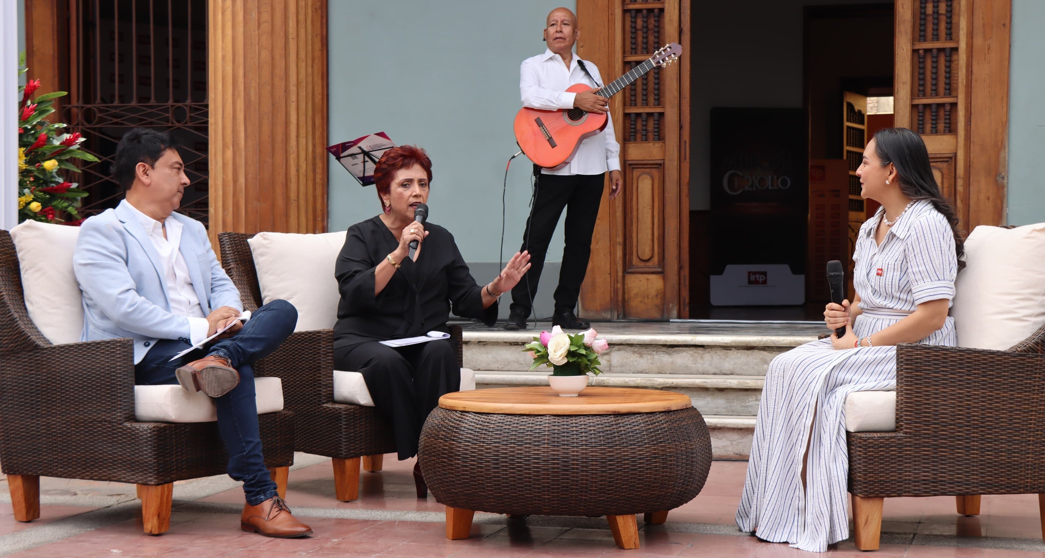 Durante el evento de lanzamiento de la nueva temporada realizado este mediodía, la titular del IRTP, Cinthia Ramírez, resaltó que “Mediodía Criollo” promueve y contribuye al fortalecimiento de la identidad cultural del país.