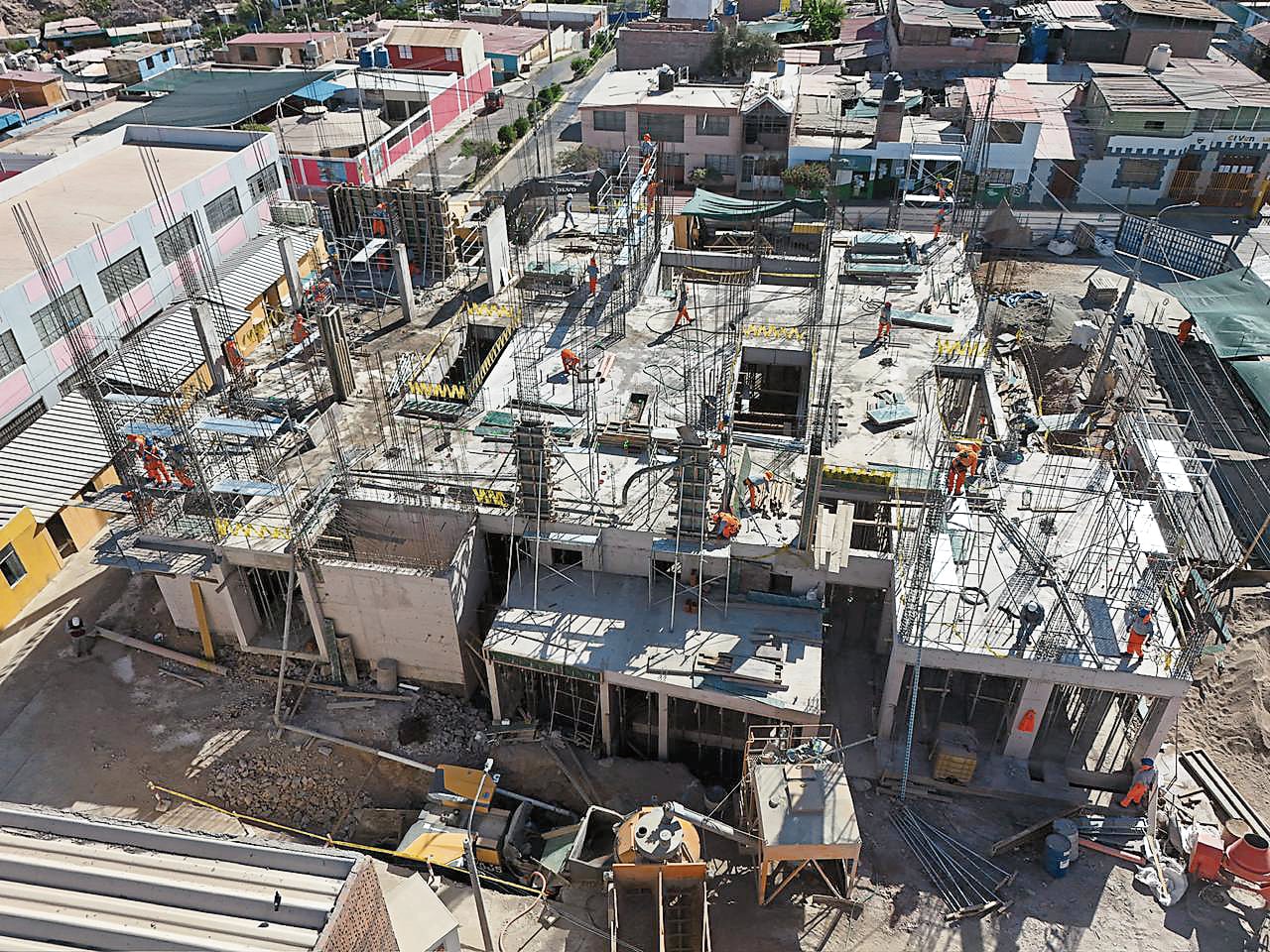 Trabajos en el centro de Salud de Matarani, en la provincia de Islay. Foto: Gobierno Regional de Arequipa.