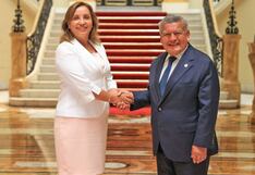 César Acuña niega pacto con Dina Boluarte