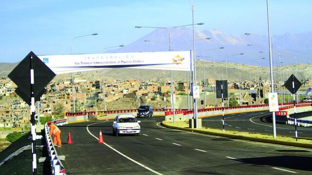 17 buses de servicio público de Cayma usan el puente Chilina