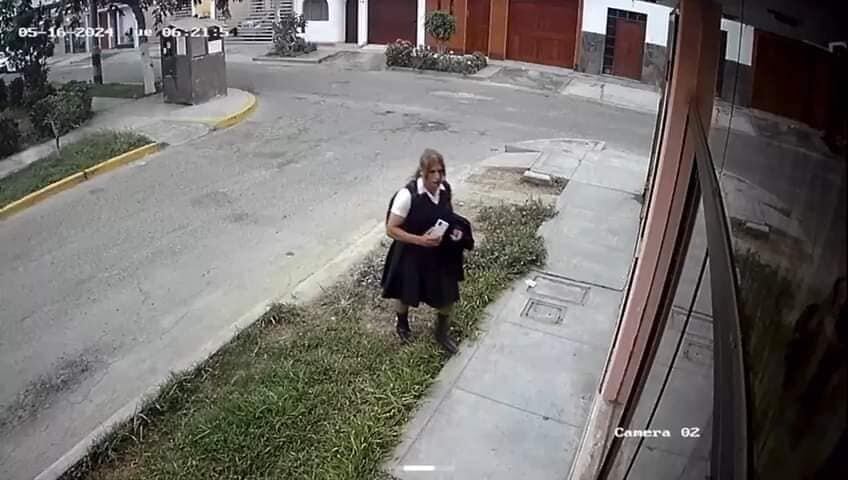 En las imágenes registradas por una cámara de Seguridad Ciudadana se captó al hombre que, al parecer, perseguía a una alumna de 16 años.