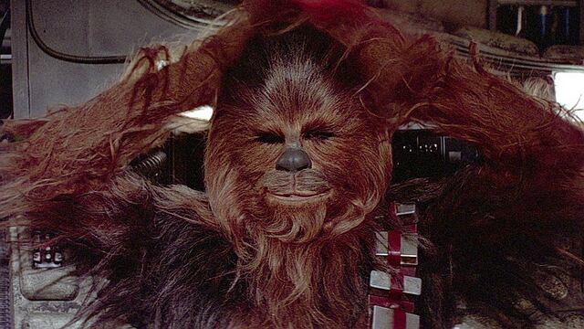 'Star Wars: El despertar de la fuerza': Escena eliminada muestra a un Chewbacca violento (VIDEO)