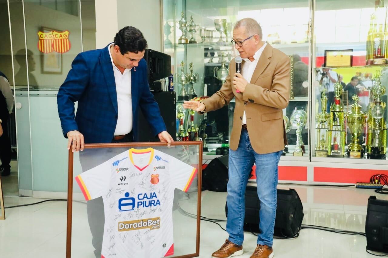 Piuranos reciben con beneplácito promesa del gobernador regional de recuperar el estadio Miguel Grau.