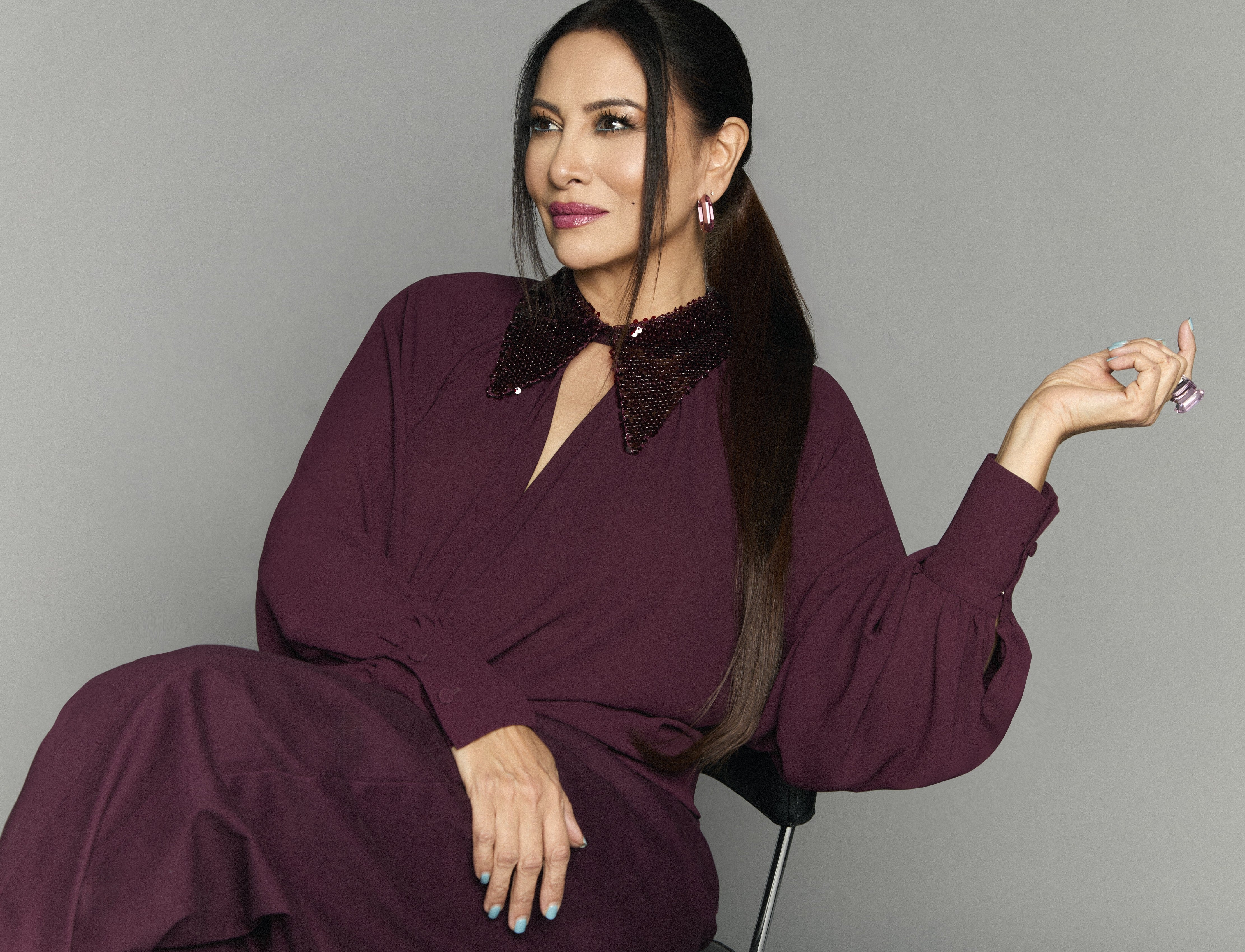Con más de treinta años de carrera, Myriam Hernández se ha consolidado como una de las voces más reconocidas de la música en español. Su repertorio incluye éxitos que han trascendido generaciones.