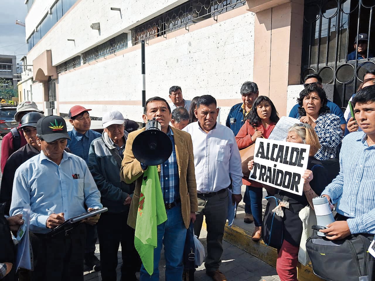 Sin acuerdos para bajar el pasaje de S/1.30 luego de 4 horas de reunión con alcalde de Arequipa (Foto: Flor Barrios)