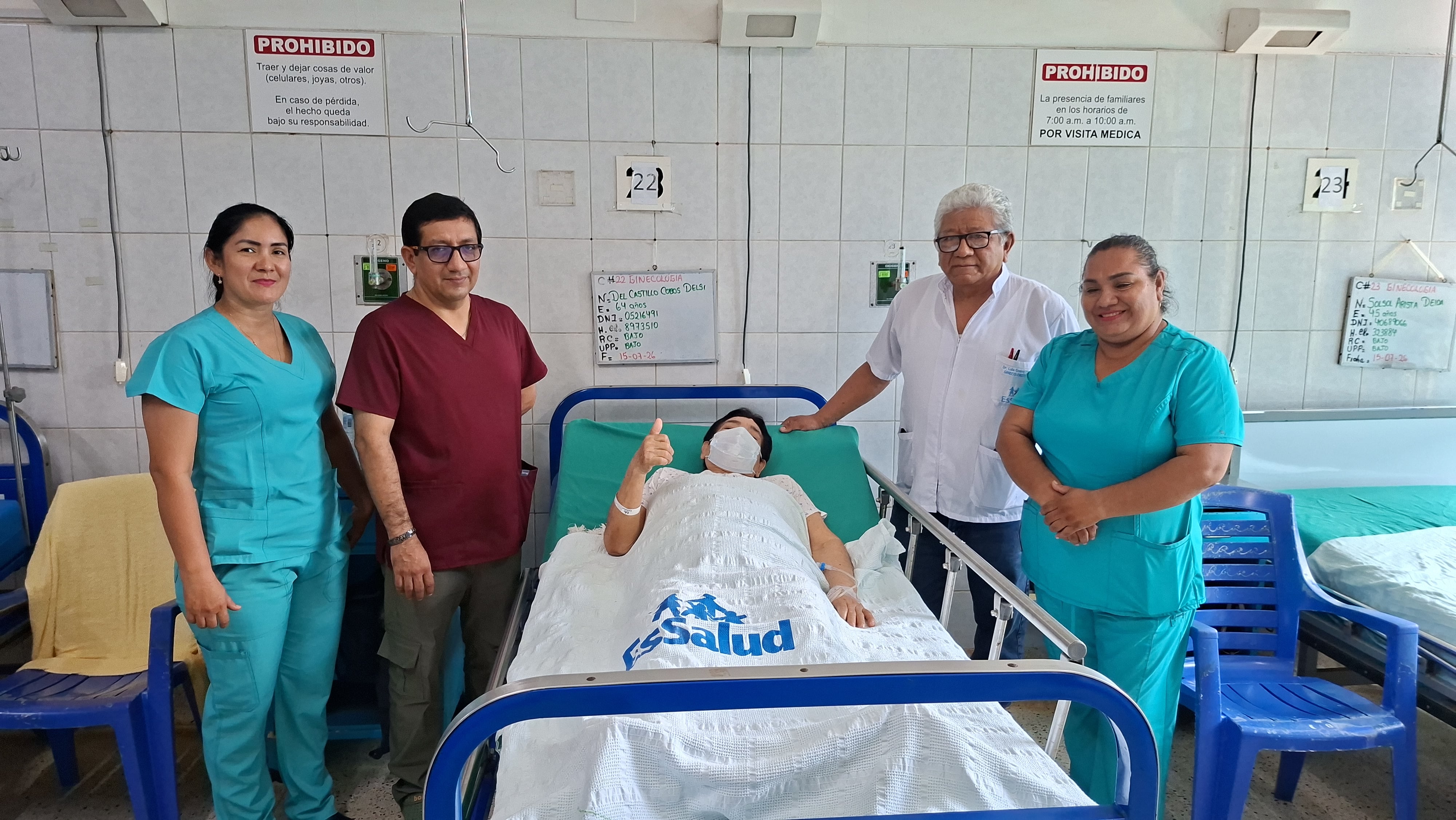 La intervención quirúrgica fue realizada por un equipo multidisciplinario del Hospital III Iquitos de EsSalud. La paciente evoluciona favorablemente y el caso resalta la importancia de los controles ginecológicos periódicos.