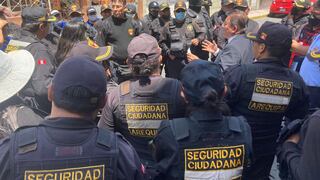 Serenos de la Municipalidad Provincial de Arequipa en huelga por aumento de sueldos (EN VIVO)