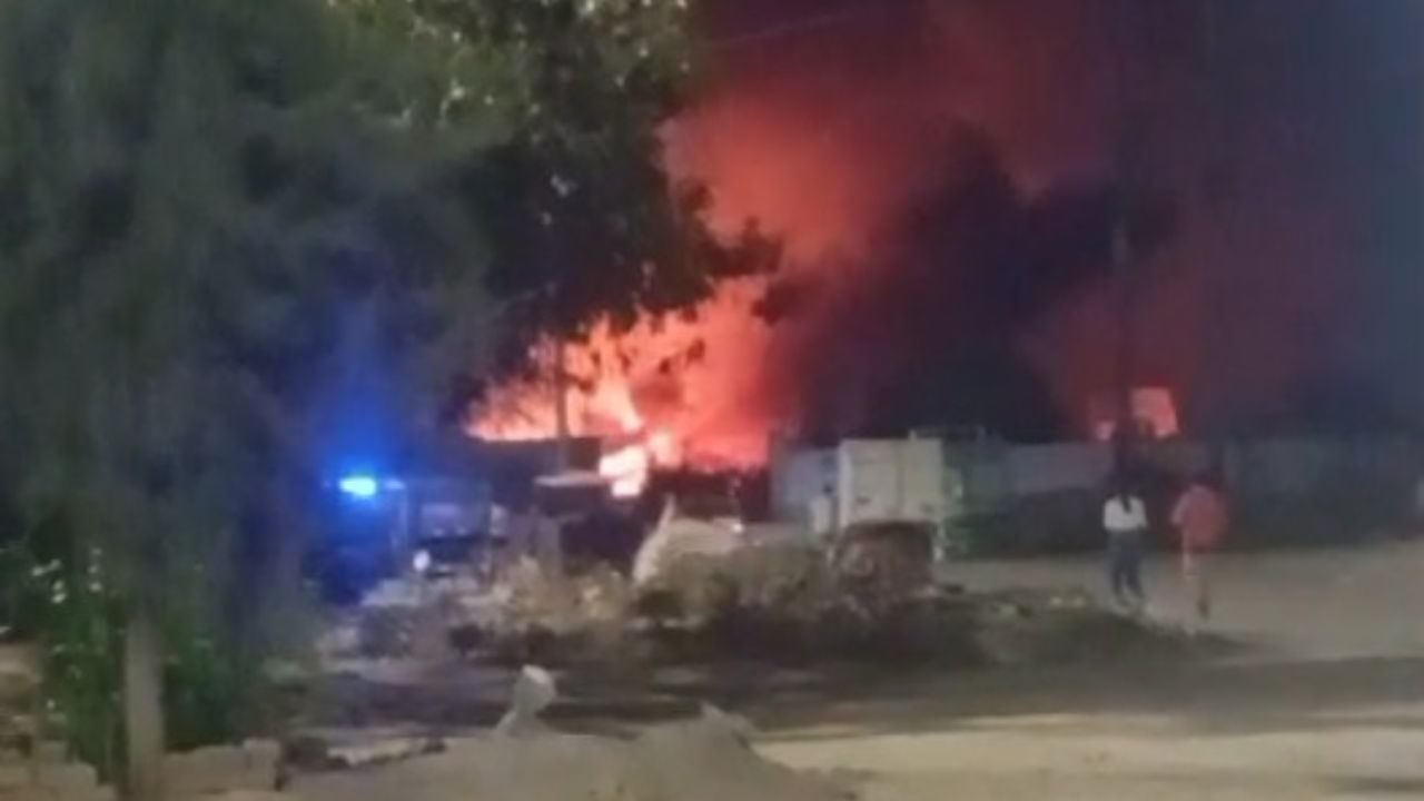 Siniestro se registró en el distrito de La Esperanza y movilizó tres compañías de bomberos.