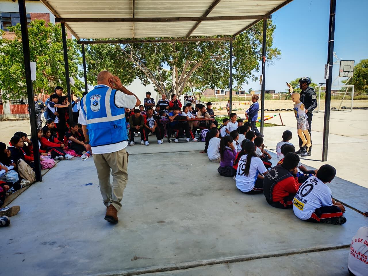Autoridades dictaron charlas a alumnos de tres colegios en Sullana
