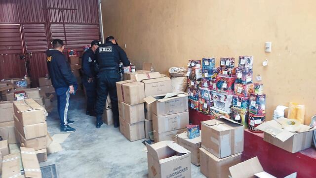 Policía de Arequipa detiene a mujer con mercadería pirotécnica valorizada en 72 mil soles 