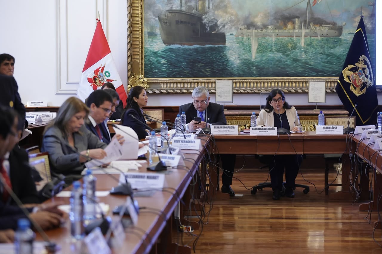 Comisión de Constitución retoma este jueves debate sobre facultades al Ejecutivo