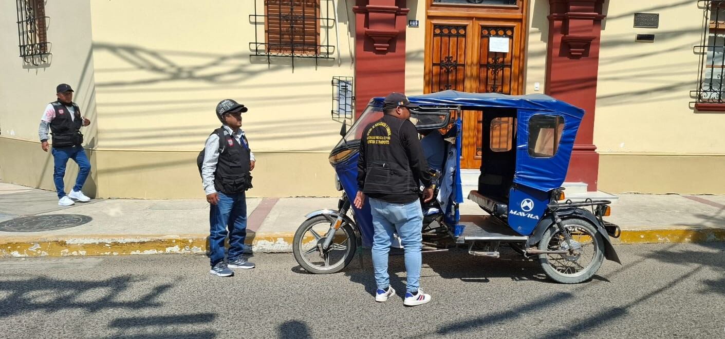 Sancionan a mototaxis que ingresan al anillo vial de Piura