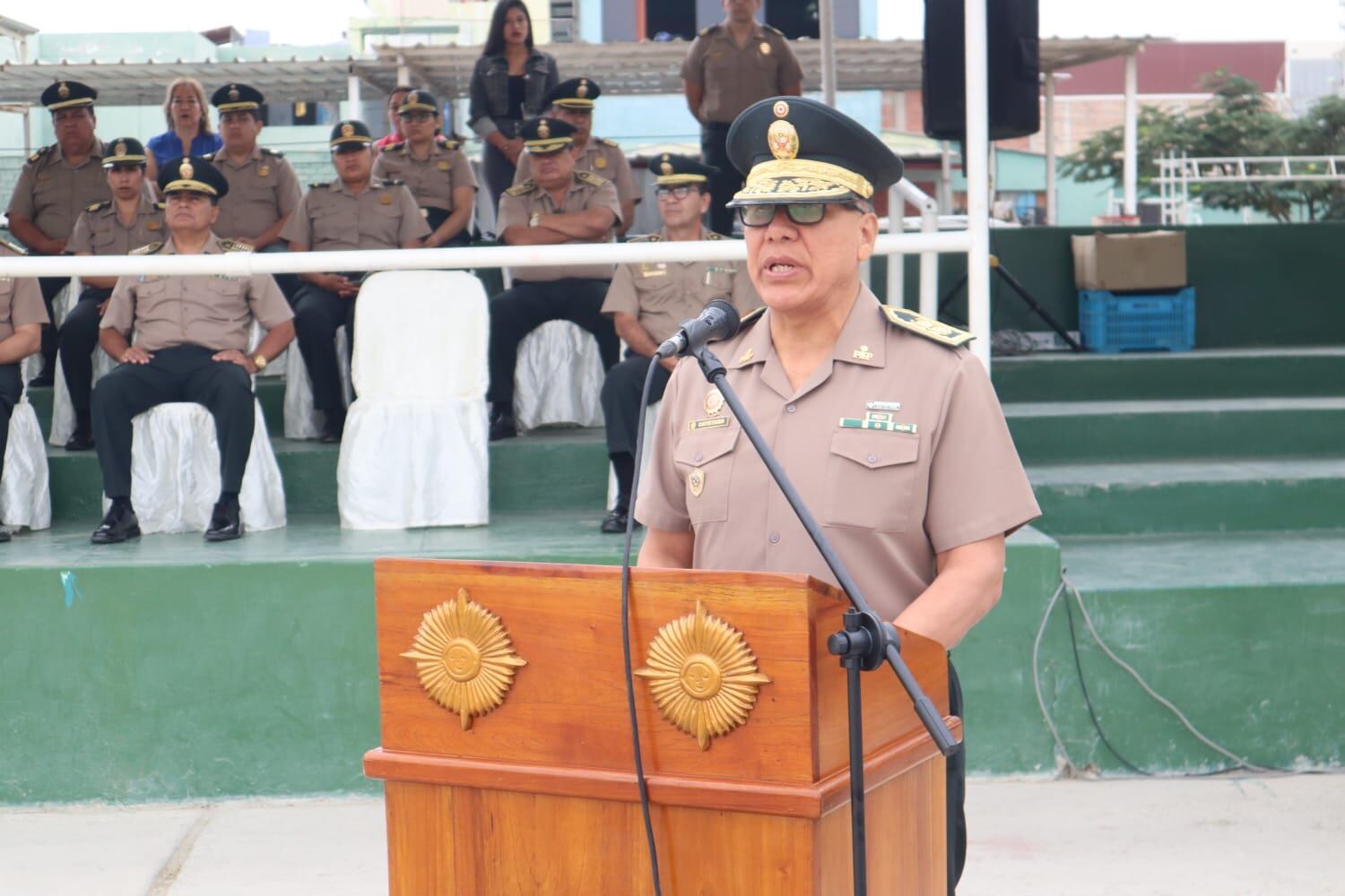 El presidente de la Cámara de Comercio de Piura, Javier Bereche Álvarez, enfatizó que el Ministerio del Interior y la Presidencia del Consejo de Ministros debe de dotar de herramientas para que la Policía enfrente a la delincuencia y no arrincone a los pobladores. Hasta la fecha van asesinando a cinco policías