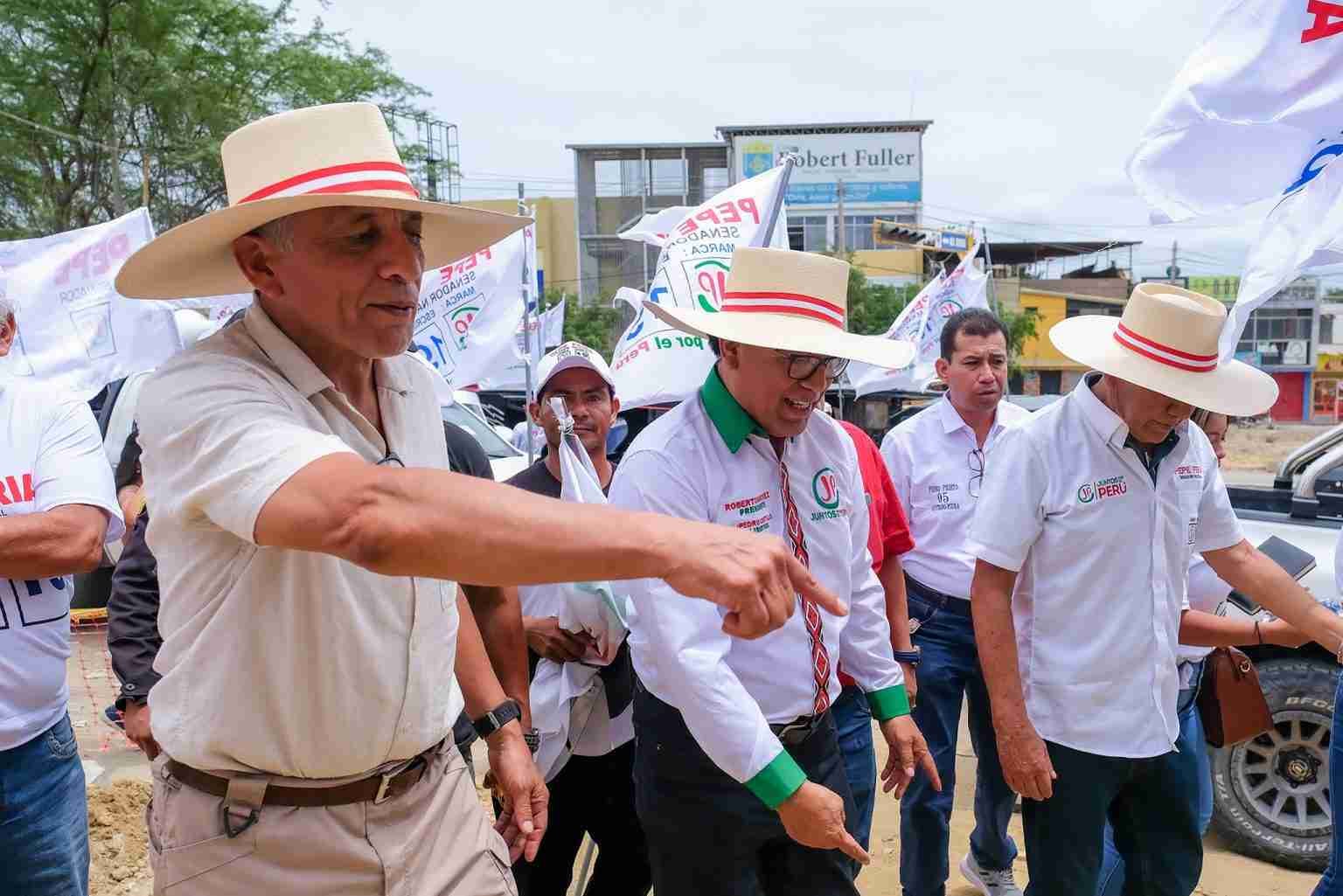Roberto Sánchez y Antauro Humala juntos en una actividad de Juntos por el Perú. (Foto: Facebook Antauro)
