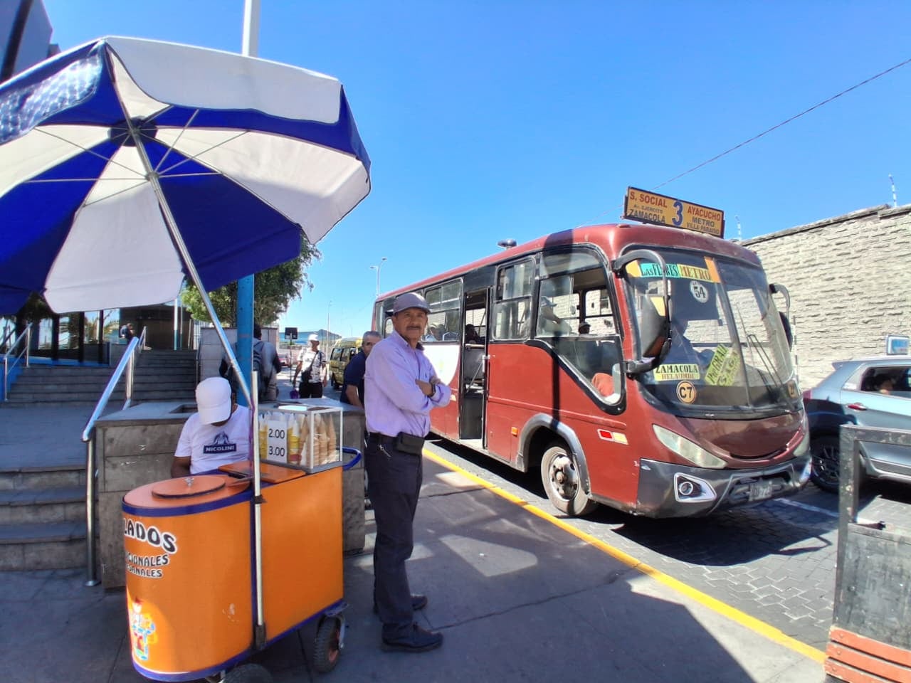 Empresas de transportes en Arequipa anunciaron que paralizarían el lunes. (Foto: Flor Barrios/@photo.gec)