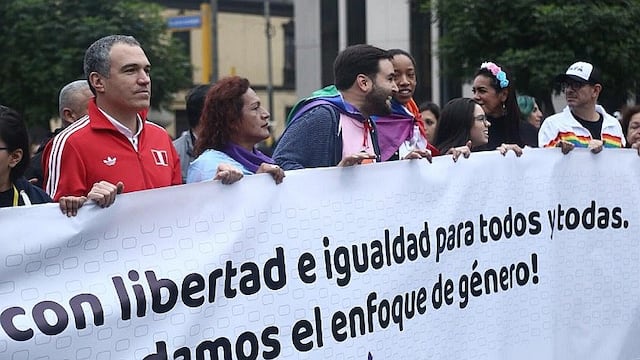 Salvador del Solar participó en la marcha del orgullo LGTBIQ