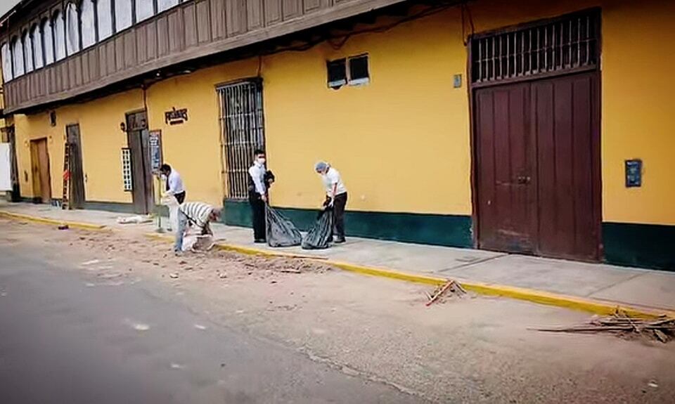 Afortunadamente, en ese momento ninguna persona caminaba por el lugar