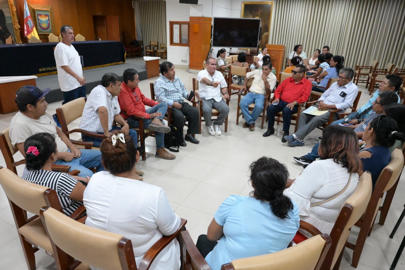 Anuncio se realizó tras la reunión de dirigentes y colectivos sociales con el alcalde provincial, Gabriel Madrid.