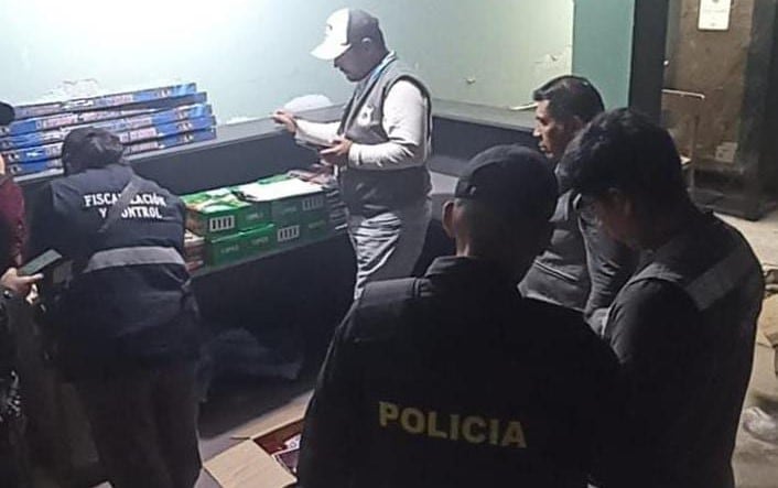 Hasta la comisaría Alto de la Alianza trasladaron los artículos prohibidos incautados en el estadio Héroes del Alto de la Alianza