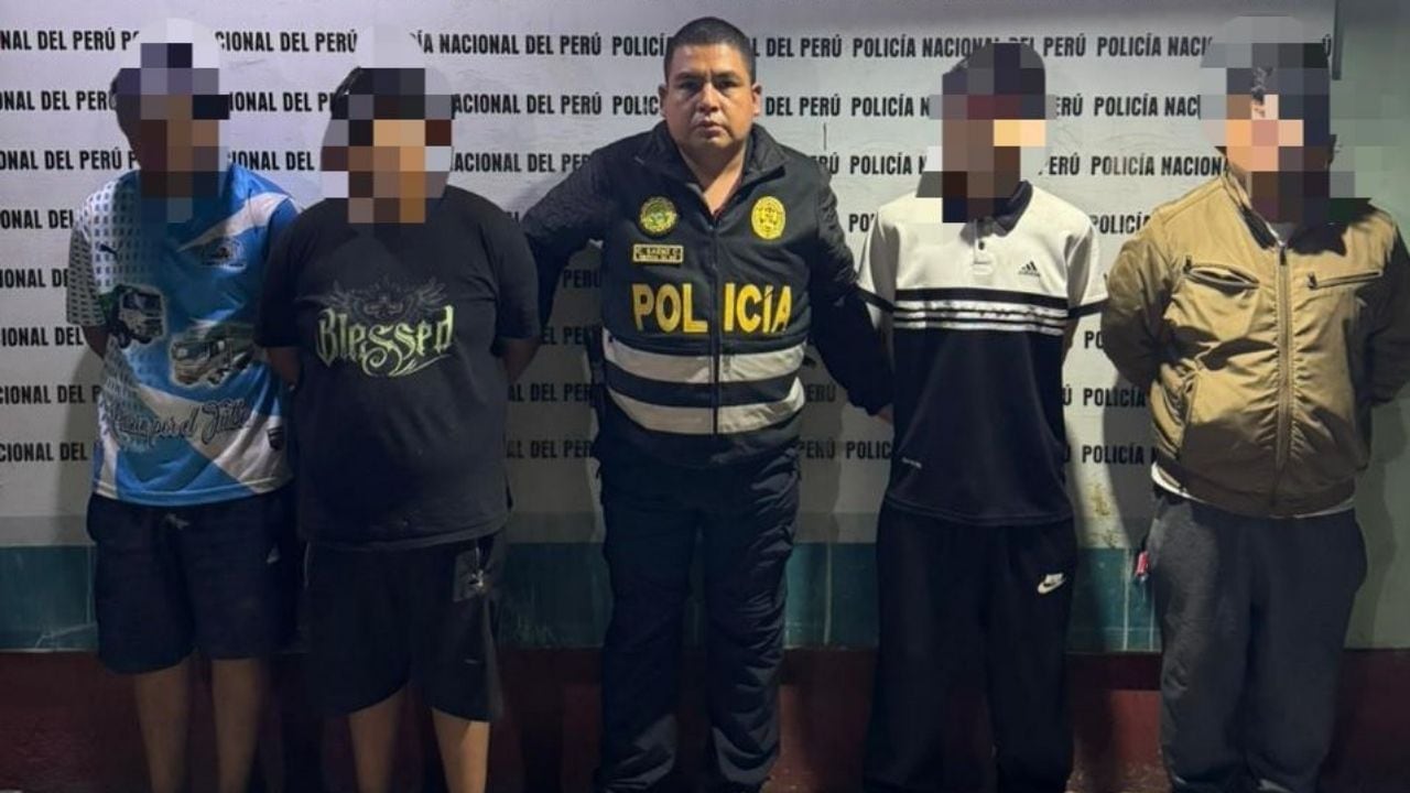 Adolescente estaría implicado en atentado registrado el lunes en el colegio Virgen del Carmen de Alto Trujillo. La Policía también detuvo a otro menor y dos adultos. (Foto: PNP)