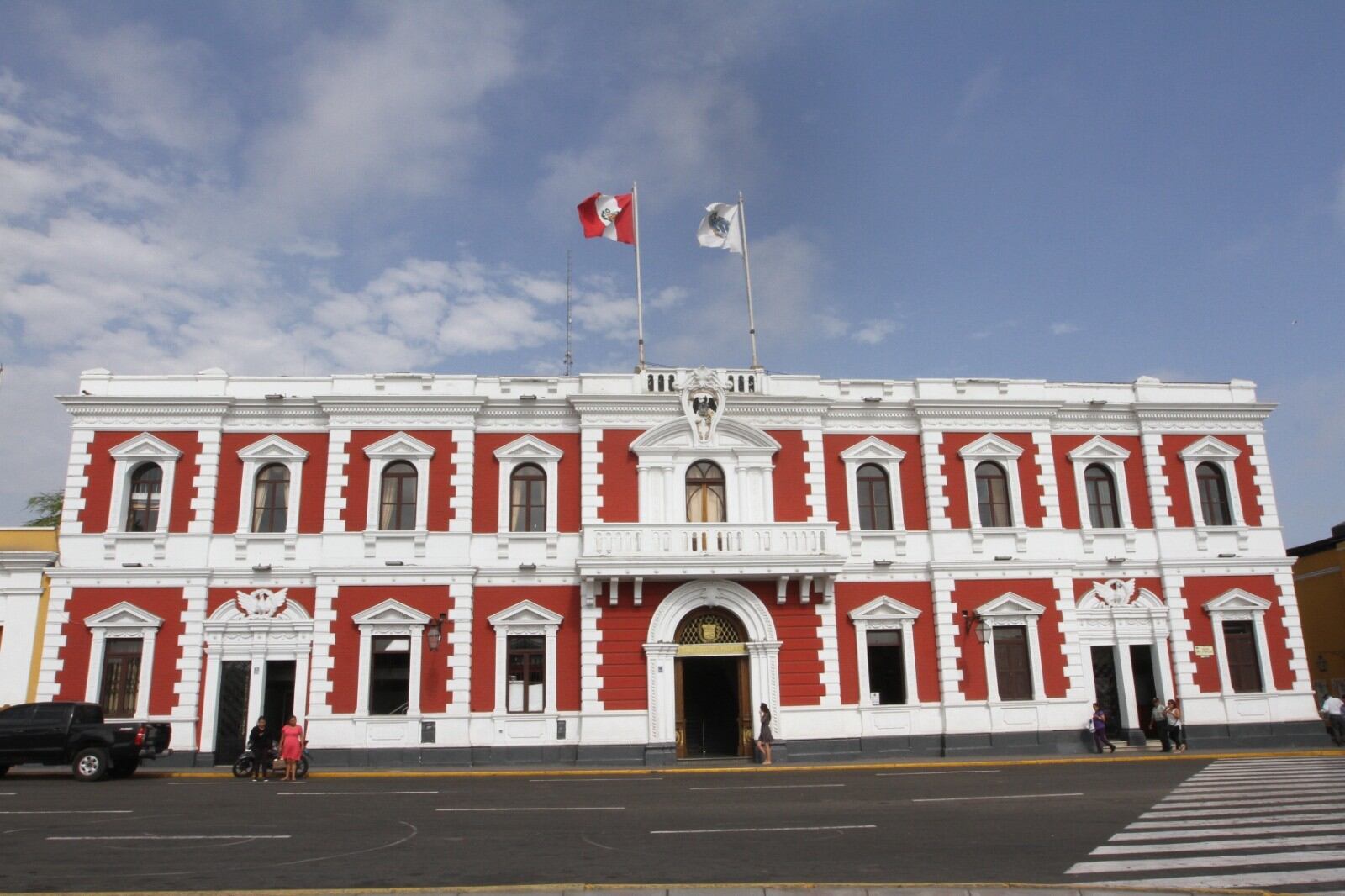 Personal y oficinas serán reubicados temporalmente en área de contingencia del estadio Chan Chan.