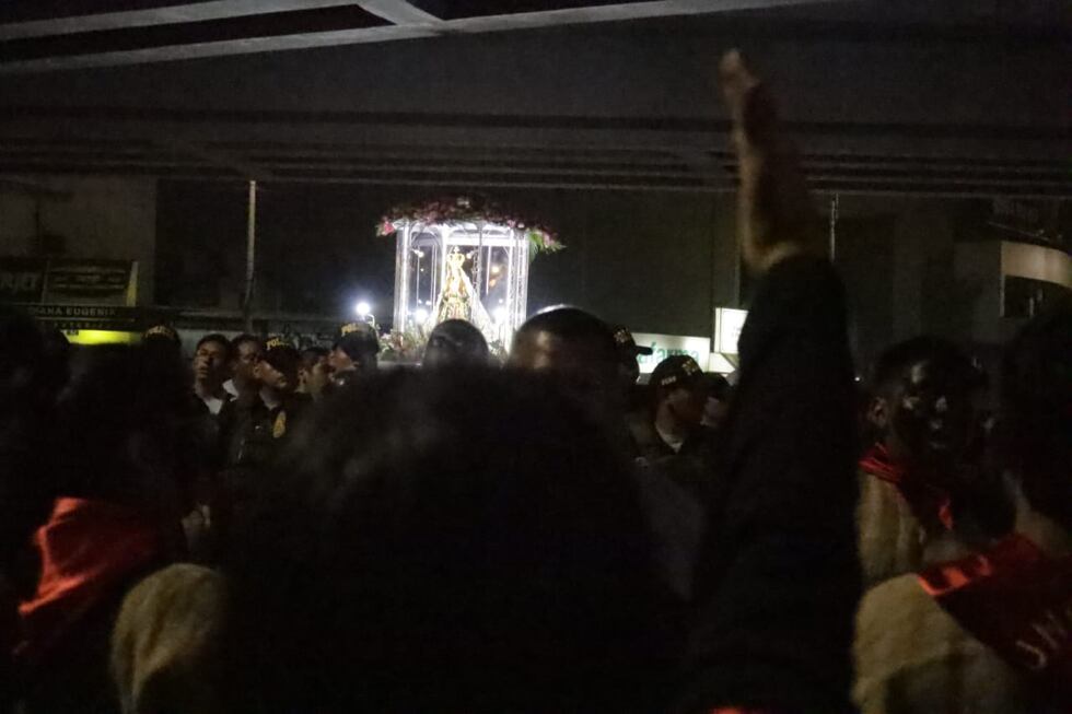 La sagrada imagen de la Virgen de la Puerta visitará el sábado 9 de setiembre los hospitales de Alta Complejidad, Regional y Albrecht. (Foto: Vanessa Hordyj)