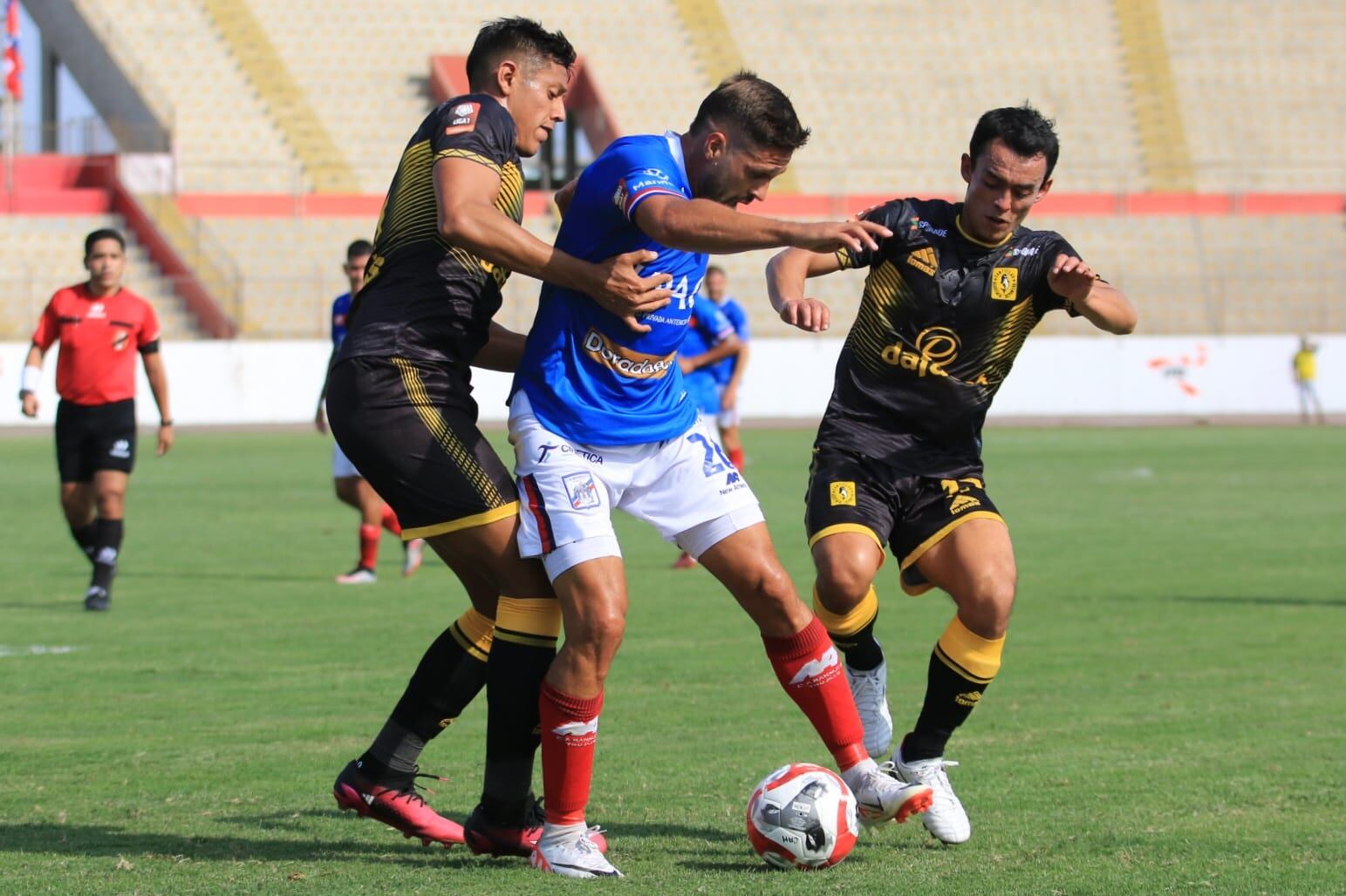 Dolorosa derrota para el cuadro carlista. (Foto: CAM)