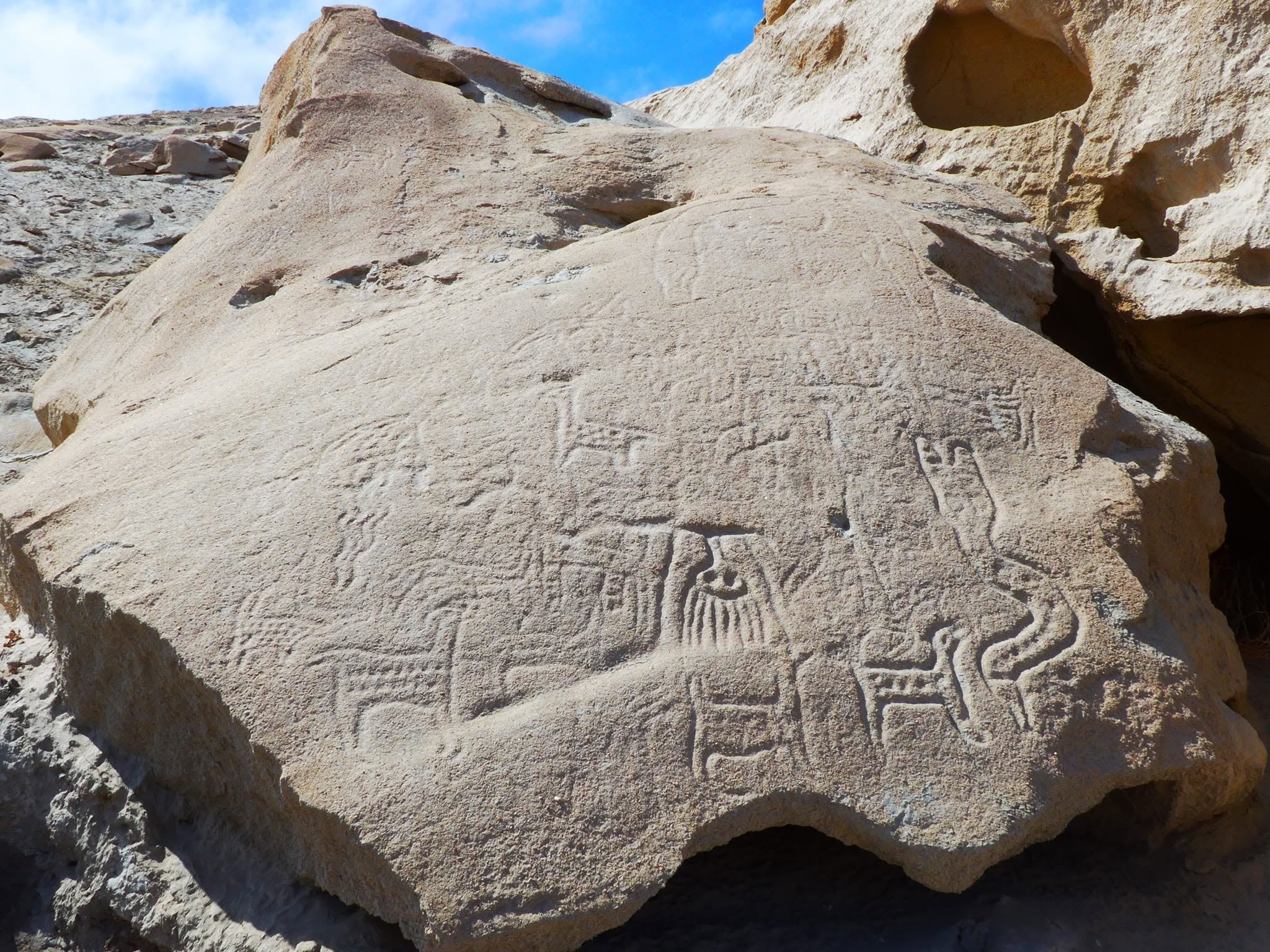 Petroglifos El Pesquero, en Quilca, provincia de Camaná, Arequipa. Foto: 10mil.pasos.
