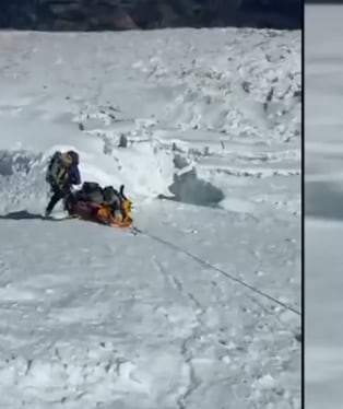El desprendimiento ocurrió a 5.500 metros de altitud, mientras continúa la búsqueda de tres montañistas peruanos desaparecidos en la Cordillera Blanca. FOTO: CANAL N.