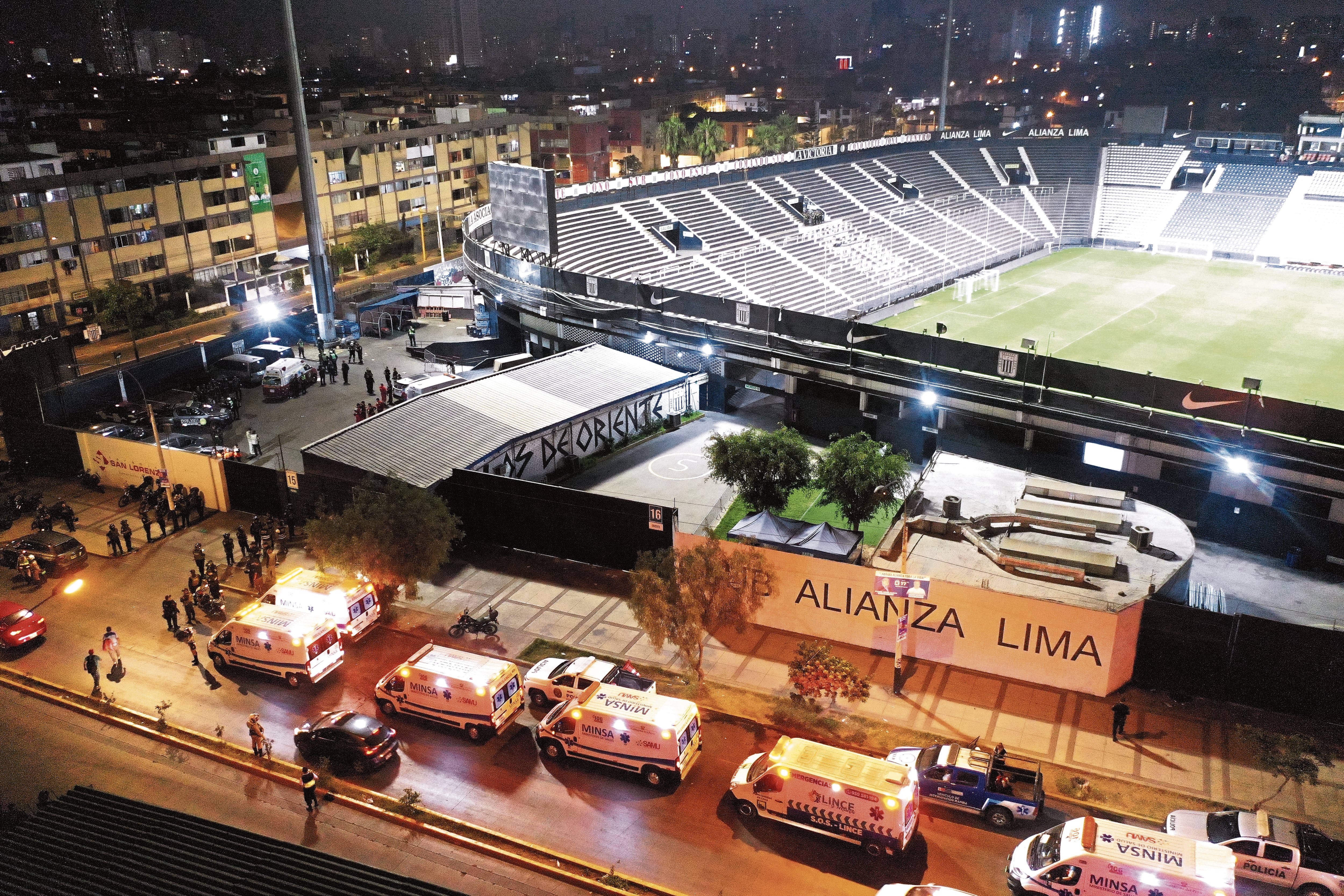 General Óscar Arriola señaló que Freddy Cornetero falleció por “asfixia por compresión torácica durante un ejercicio de la hinchada en la tribuna sur de estadio. (Foto: Julio Reaño/@photo.gec)