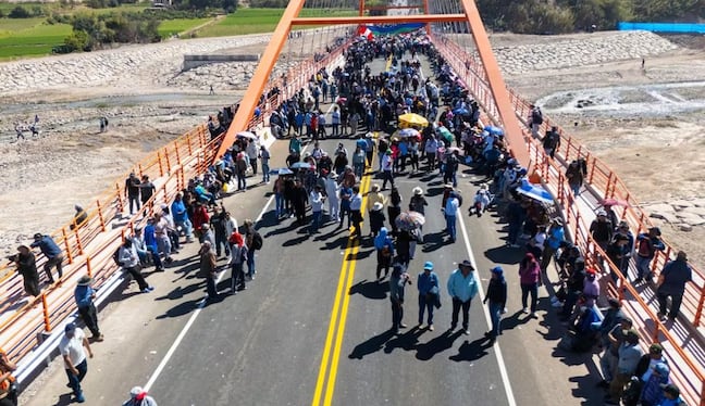 La medida fue acordada por el Comité de Comando de Lucha por la Defensa del Territorio de Moquegua. Los dirigentes solicitan que el Ejecutivo observe la norma aprobada por el Congreso.