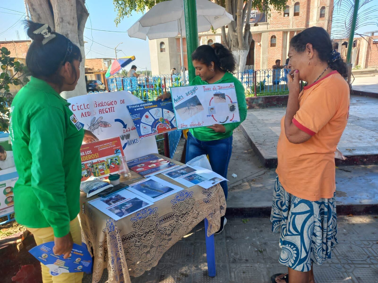 Personal de la Diresa sensibilizó a la población en los cementerios de Piura y Sechura para evitar más contagios del dengue