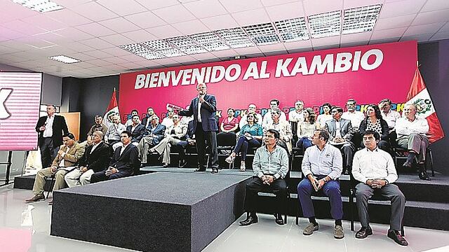 Jorge Villacorta reclama por “copamiento de tecnócratas” en PPK