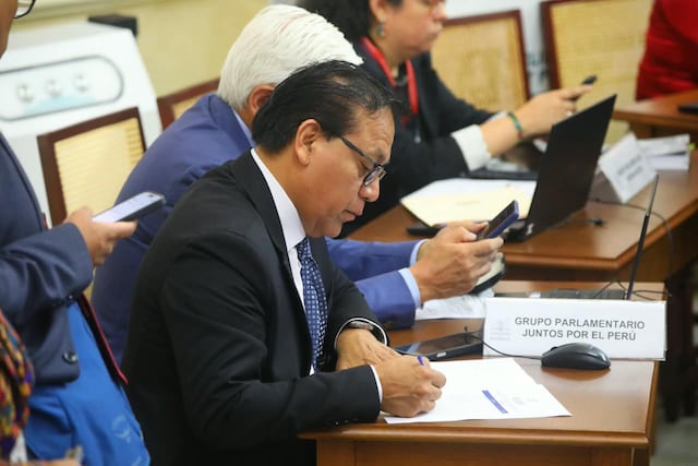 Senado aprueba con 35 votos facultades legislativas al Gobierno por 90 días (Foto: Antonio Melgarejo/GEC)
