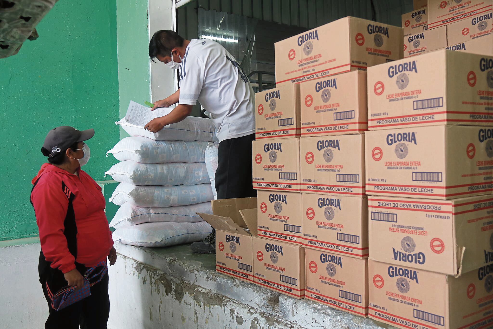 OSCE y Contraloría observan procedimientos de entrega del PVL en Huancayo. ¿Posible direccionamiento?