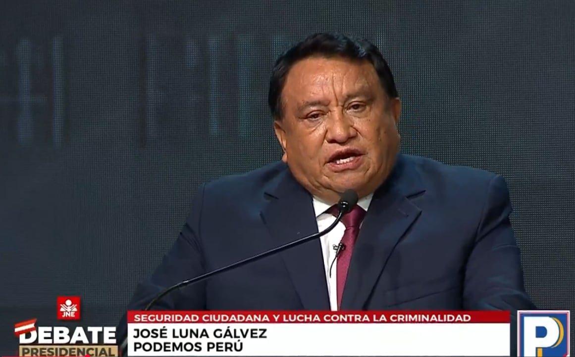 El candidato de Podemos Perú anunció un incremento del presupuesto en seguridad, la incorporación de más policías y el fortalecimiento de unidades especializadas. (Captura de imagen de JNE)