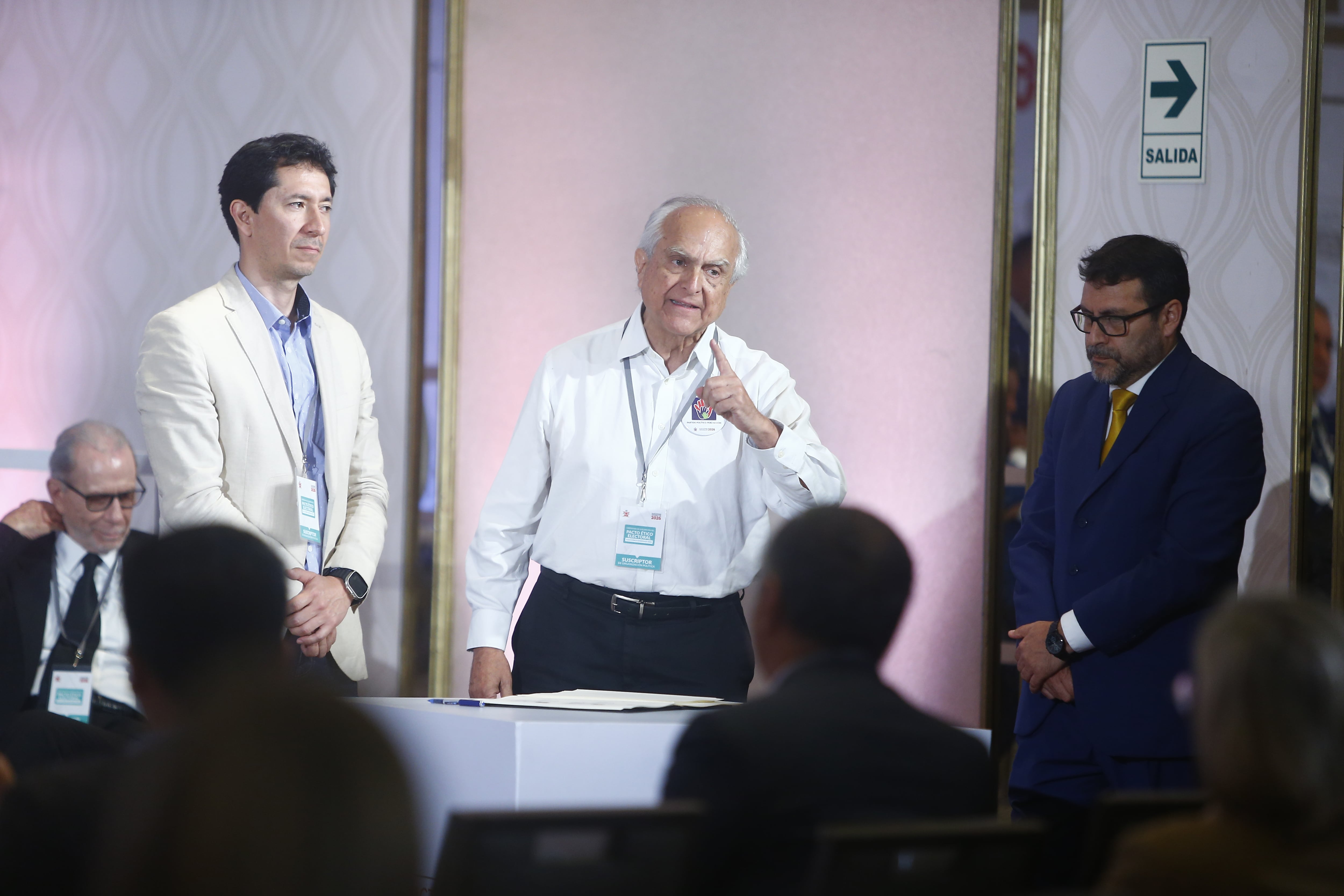 Francisco Diez-Canseco tiene un plan de gobierno denominado "Mano de hierro". (Foto: Mario Zapata/GEC)