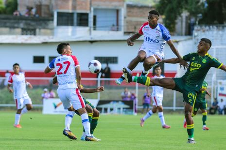 Mannucci igualó 0-0 en su visita ante ADA de Jaén por la Liga 2 (FOTOS)