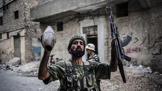 Rebeldes sirios ganan terreno en varios frentes tras cambio de estrategia