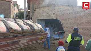 Huancayo: Conductor perdió el control de su camión y chocó contra una vivienda