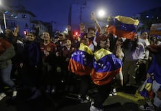 Venezolanos se reúnen en Embajada de Venezuela tras captura Maduro: “Se lo pedía a Dios todos los días”