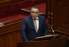 Arturo Alegría dice que Juan Santiváñez debería renunciar y no ir al Congreso el viernes 21