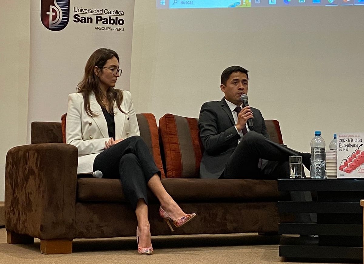 Sáenz llegó a la ciudad de Arequipa para presentar el libro ‘Verdades y mitos de la Constitución Económica 1993. (Foto: GEC)