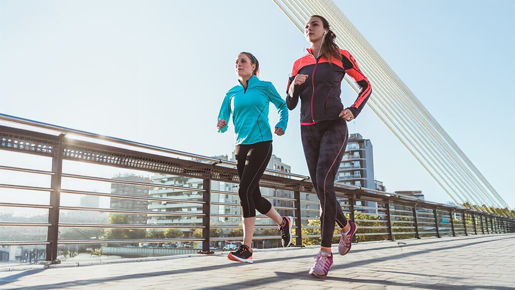 Médicos advierten que sin una evaluación previa, los entrenamientos intensos pueden generar riesgos cardíacos, lesiones graves o sobreentrenamiento. La prevención comienza con un buen diagnóstico.