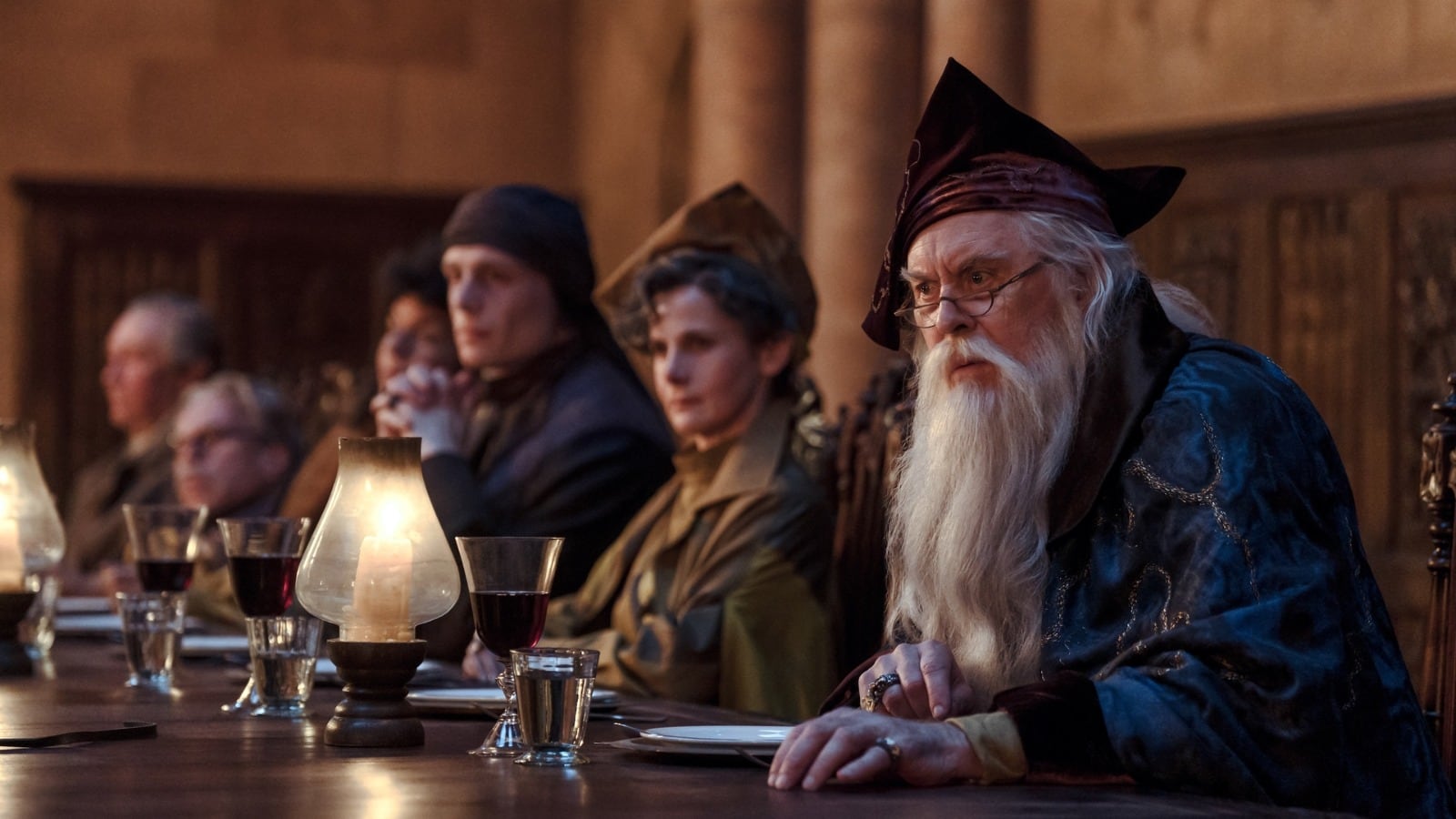 Dominic McLaughlin, Arabella Stanton y Alastair Stout interpretan a Harry, Hermione y Ron en la nueva adaptación televisiva de la saga de J.K. Rowling.