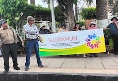 Municipalidad de Tiabaya no paga sueldos desde enero y trabajadores protestan