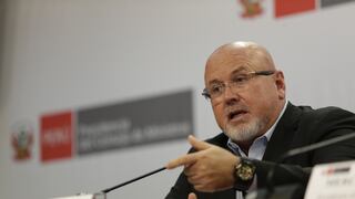 Carlos Bruce pide al JNE definir si López Aliaga recibirá credenciales si su lista gana las elecciones