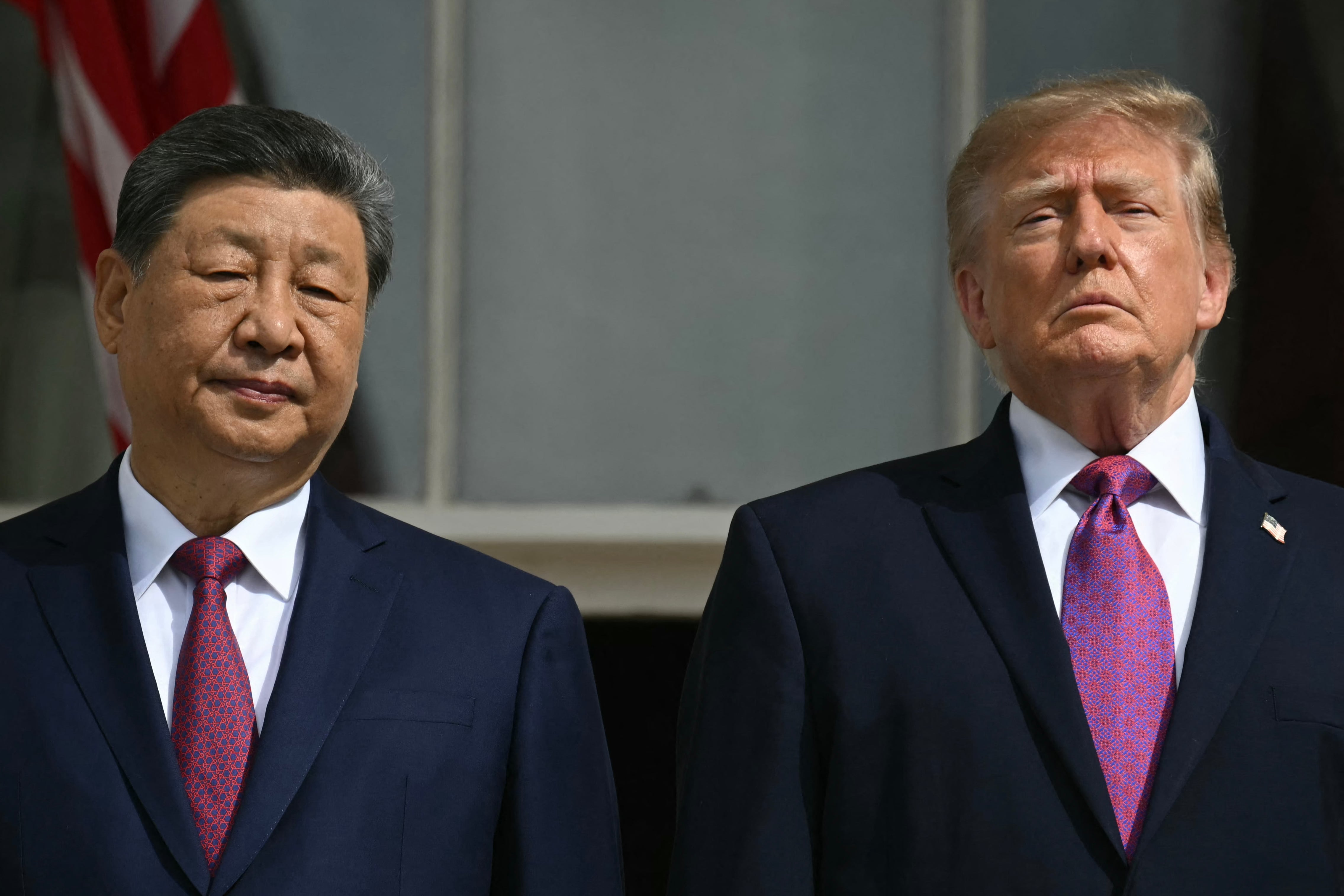 El presidente de Estados Unidos, Donald Trump, afirmó que la inteligencia artificial será uno de los temas centrales de su reunión con Xi Jinping. La visita de Estado también abordará comercio, Taiwán e Irán. (Foto de SAUL LOEB / AFP).
